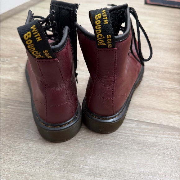 Dr. Martens kids boots minimum wear - Picture 11 of 16